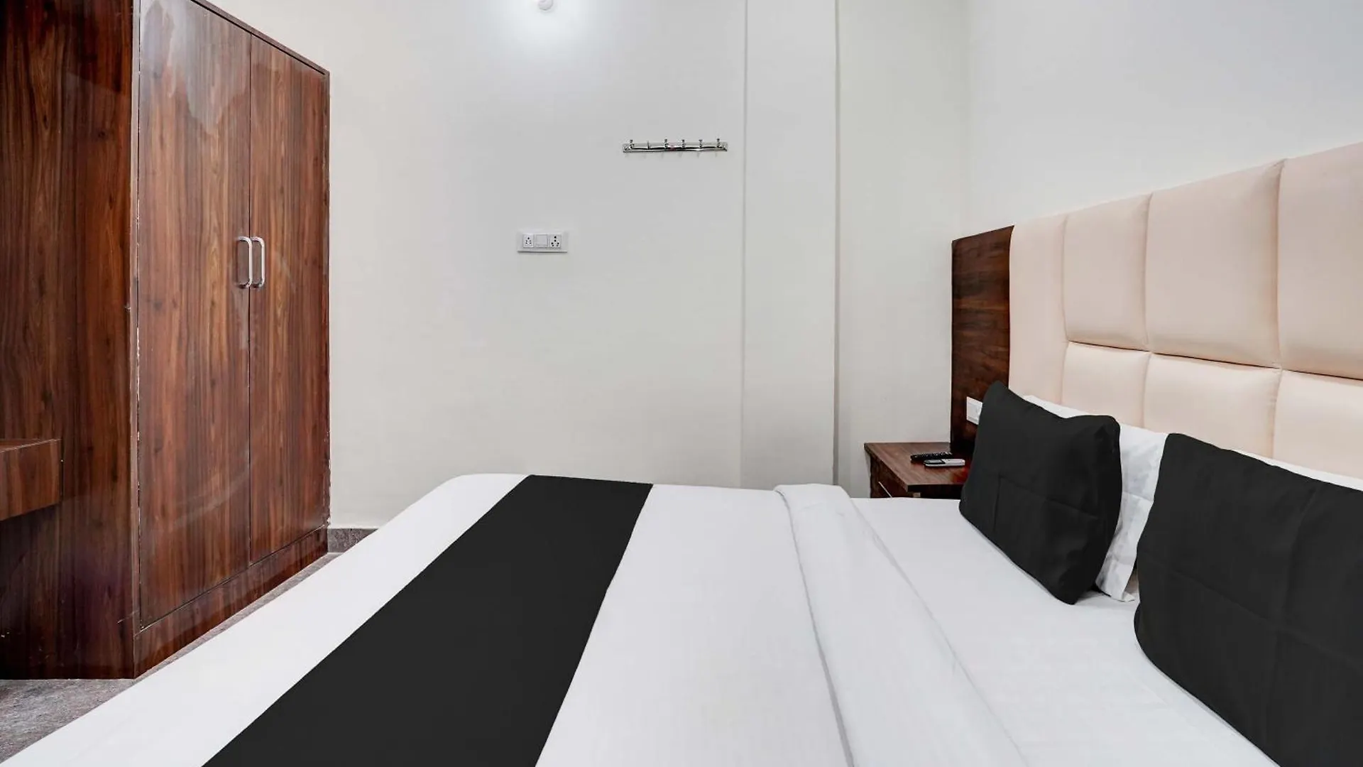 Hotel Oyo Bhawna Home Stay Agra