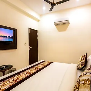 Kamla Palace - Near By Taj Mahal Hotel